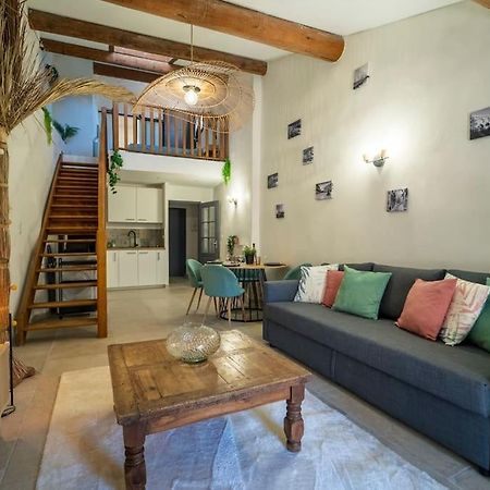 Charmant T2 Proche Place Aux Herbes Uzes Exterior photo